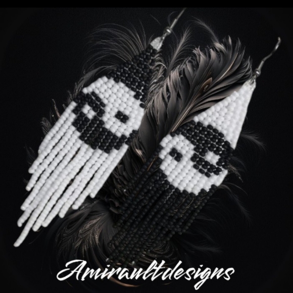 Beaded Ying- yang dangly earrings - Picture 2 of 2